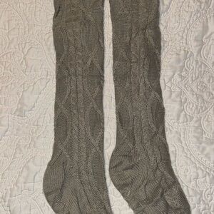 Gray Cable Knit women’s Socks